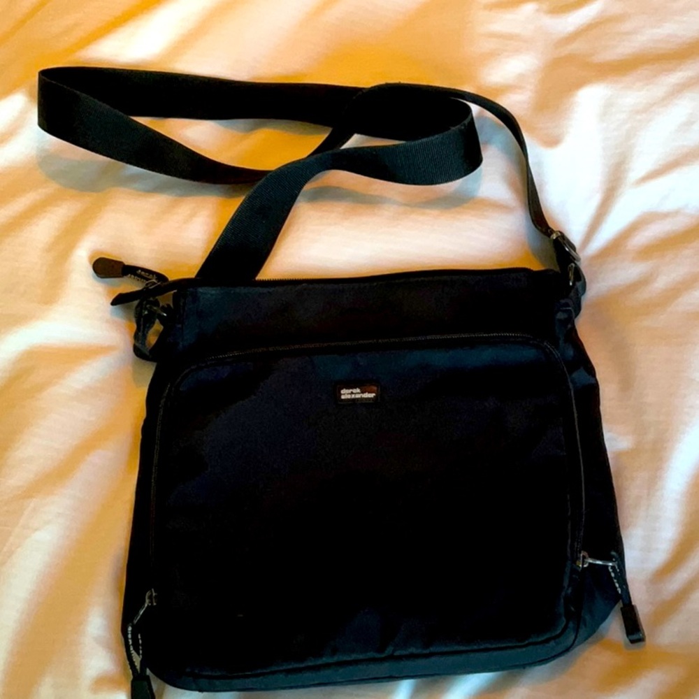 Derek Alexander crossover purse many compartments